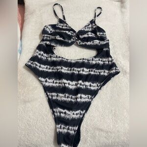 Black and White Tie-Dye Swimsuit